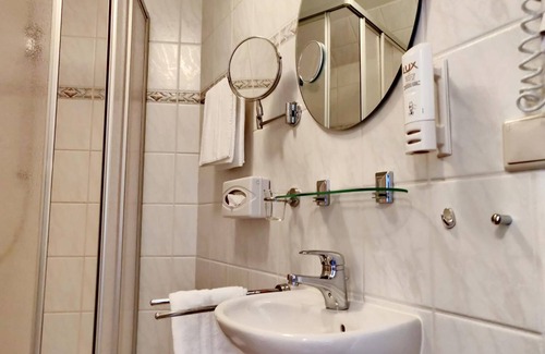 Neuklingenberg Hotel | Hotel NEUE HÖHE