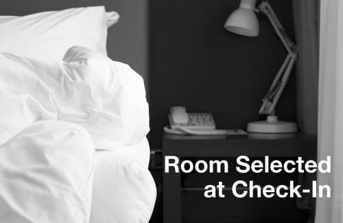 Saint-Leonard Hotel | Hotel Newstar Montréal