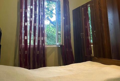 Ambrolauri Apartamento | Hotel nikortsminda Georgia