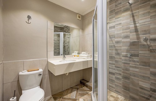 Hazyview Hotel | Hotel Numbi and Garden Suites