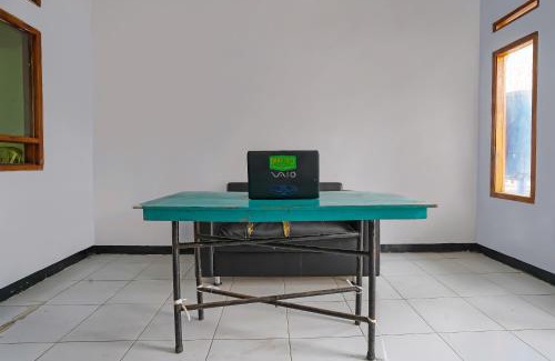 Dayeuhkolot Hotel | Hotel O 139 Guest House