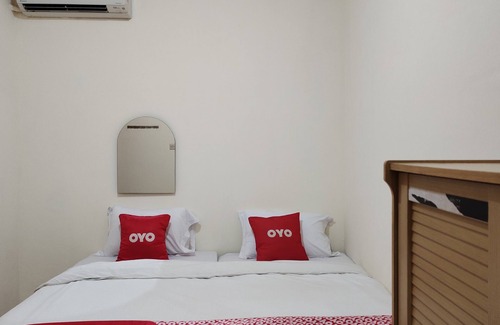 Waru Hotel | Hotel O C16 Siwalankerto Syariah