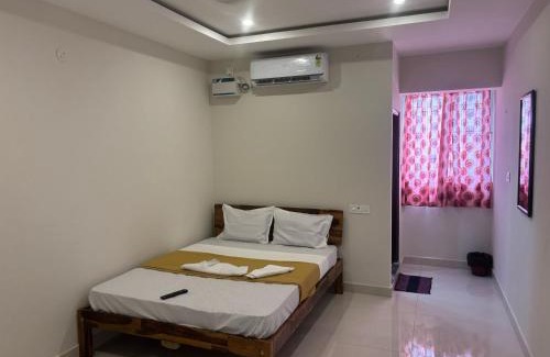 Perungudi Hotel | Hotel O Eswar Grand Palace Perungudi