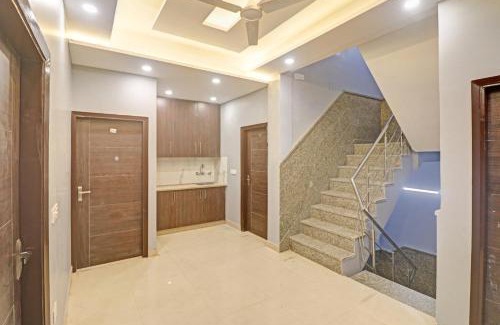 Hari Nagar Hotel | Hotel O Heven