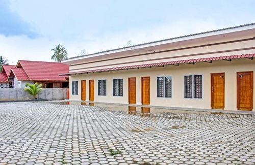 Karimun Hotel | Hotel O Homestay Daniel 76NearTaman Hijau Karimun