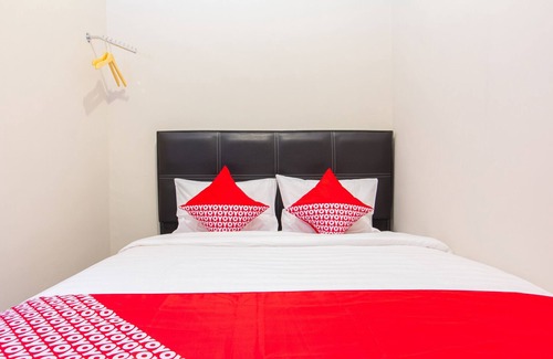 Depok Hotel | Hotel O Homestay Wak Gobenk