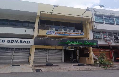 Jelutong Hotel | Hotel O J Stay Guesthouse