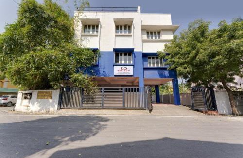 Thoraipakkam Hotel | Hotel O J2 Service Apartment