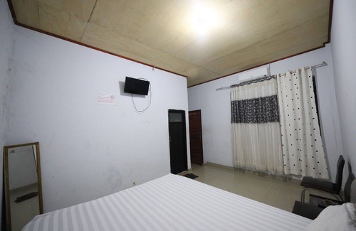Makassar Hotel | Hotel O Kos Citra Syariah Near Bukit Marezo
