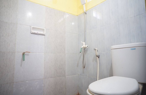 Banyuwangi Hotel | Hotel O Kost Amantu