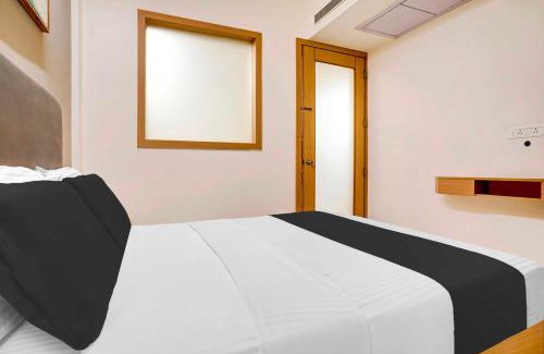 Kalasipalya Hotel | Hotel O Metro Park Opposite Kalasipalya Bus stand