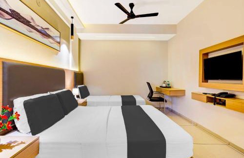 Kalasipalya Hotel | Hotel O Metro Park Opposite Kalasipalya Bus stand