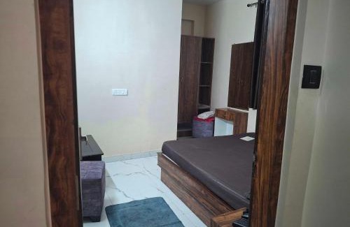 Patna Hotel | Hotel O Om Guest House