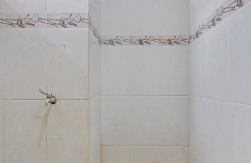 Central Yogyakarta Hotel | Hotel O Orchid Guest House