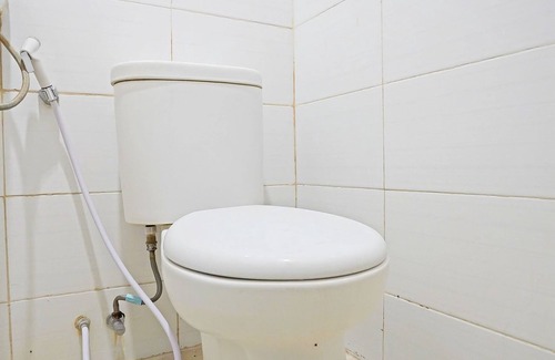 Gubeng Hotel | Hotel O Ruby Homestay Syariah