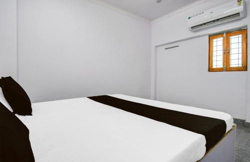 Misrikh Hotel | Hotel O Shri Balaji Marriage Lawn And Hotel