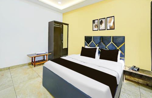 Sanwer Hotel | Hotel O Shri Shiv