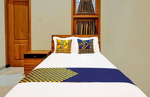 Malang Hotel | Hotel O Sumpil Syariah