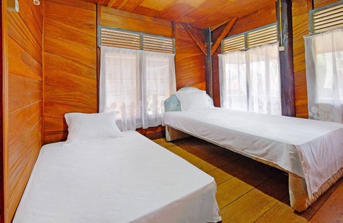 Makassar Hotel | Hotel O Tatto Bara Homestay Near Tongkonan Payung Pangden