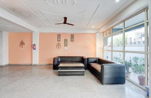 Noida Hotel | Hotel O Tree Inn