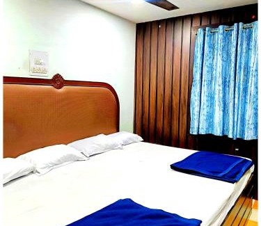 Bhubaneshwar Apartamento | Hotel P-V-R 50 Meters Only From Railway Station With Free Internet Services