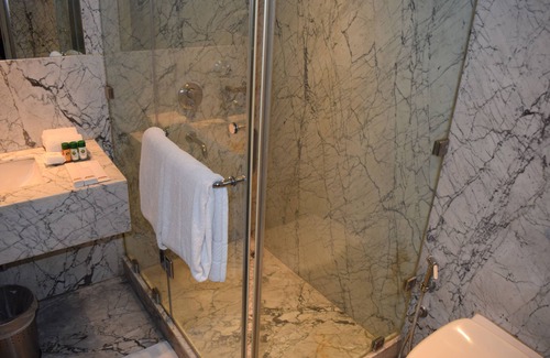 Connaught Place Hotel | Hotel Palace Heights