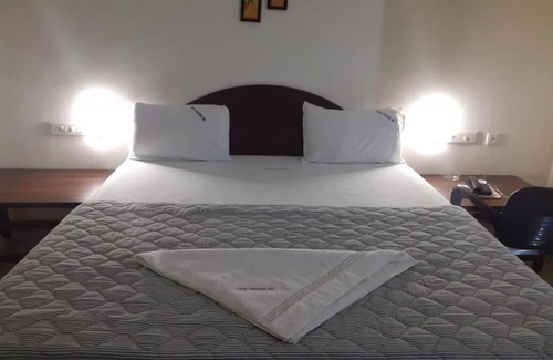 Uttukuli Hotel | Hotel Paradise inn