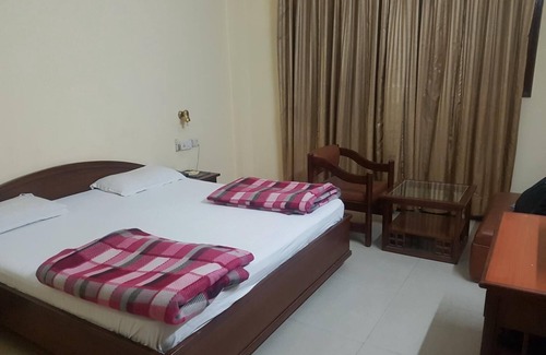 Sector 35 Hotel | Hotel Park Inn