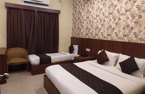 Sholinganallur Hotel | Hotel Parkway Inn