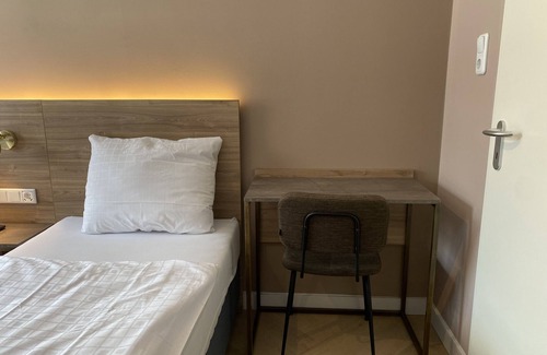 Friedrichstadt Hotel | Hotel Petite Königsallee