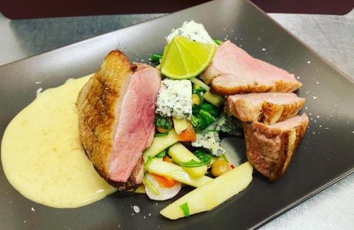 Strazne Hotel | Hotel Petski