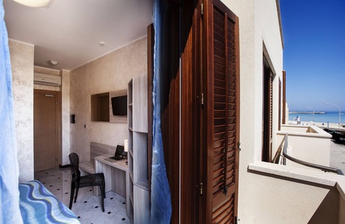 San Vito Lo Capo Hotel | Hotel Piccolo Mondo