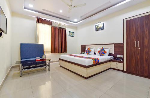 Raja Park Hotel | Hotel Pink Cozzy