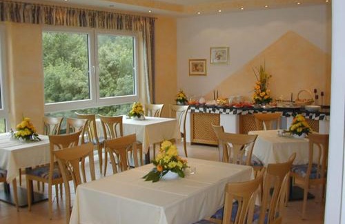 Nuerburg Cama Y Desayuno | Hotel Pit Lane "Home of Motorsport"
