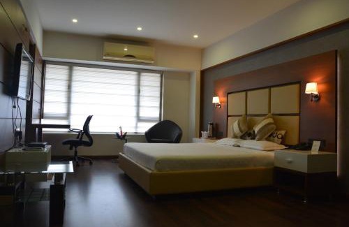 Prahlad Nagar Hotel | Hotel Platinum Residency