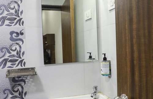 Kurla West Hotel | Hotel Plaza Executive Kurla