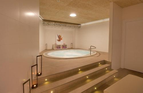 Centro histórico Hotel | Hotel Pompaelo Plaza del Ayuntamiento & Spa