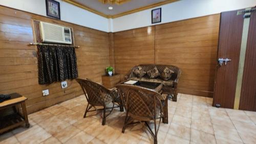 Gorakhpur Hotel | Hotel President