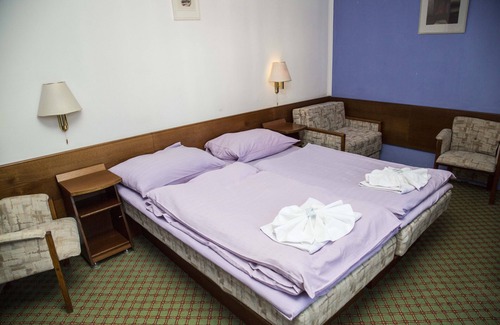 Svoboda nad Upou Hotel | Hotel Prom
