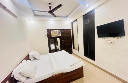 South West Hotel | Hotel Pub G - Mayur Vihar