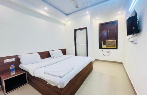 South West Hotel | Hotel Pub G - Mayur Vihar