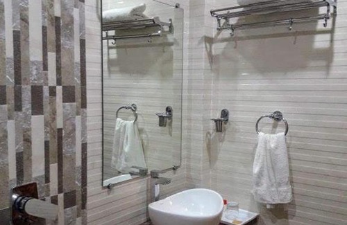 Jaunpur Hotel | Hotel Purvanchal & Restaurant By WB Economy