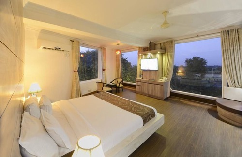 Basai Hotel | Hotel Pushpvilla