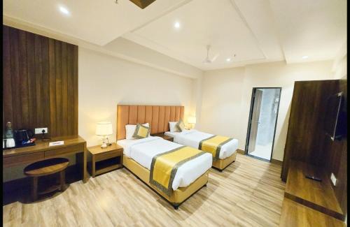 Varanasi Hotel | HOTEL - R!B INN - Fully Air Conditioned Room With Parking & Lift Facilities - # Free Wi- Fi & Restaurant - Best Hotel in Varanasi