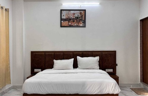 Uchiyarda Hotel | Hotel Raj Villas Palace