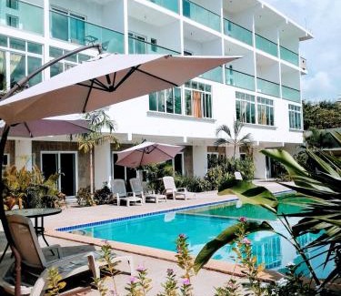 Rincón de Guayabitos Hotel | Hotel Rega Suites Guayabitos - Family & Kitchen