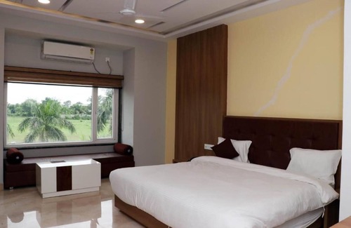 Jabalpur Hotel | Hotel Regal