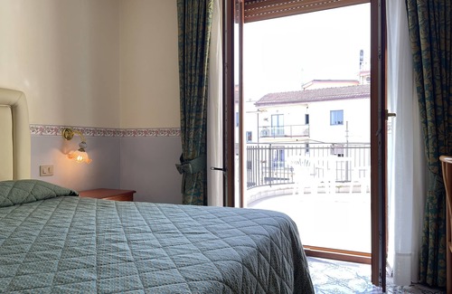Sant'Agata sui Due Golfi Hotel | Hotel Reginella