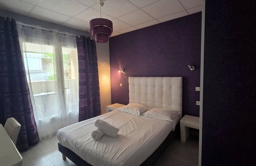 Saint-Paul-de-Fenouillet Hotel | Hotel Le Chatelet