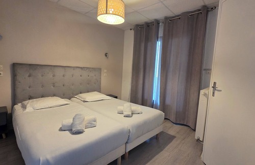 Saint-Paul-de-Fenouillet Hotel | Hotel Le Chatelet